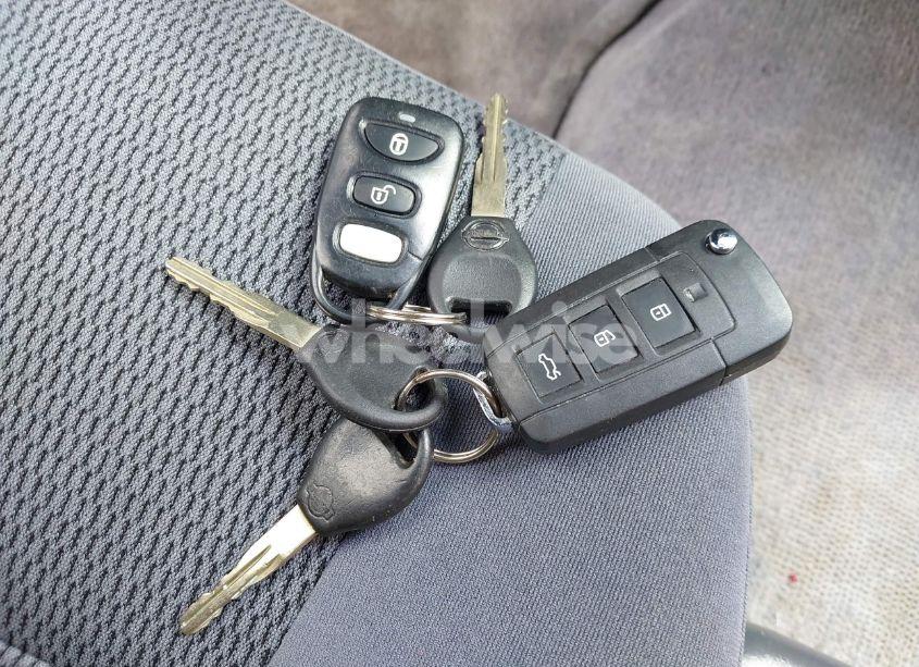 Photo 11 of 2001 Nissan Frontier XE (VIN 1N6DD26S51C400420)