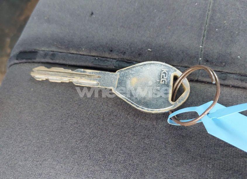 Photo 11 of 2002 Nissan Frontier XE (VIN 1N6DD26S52C340723)