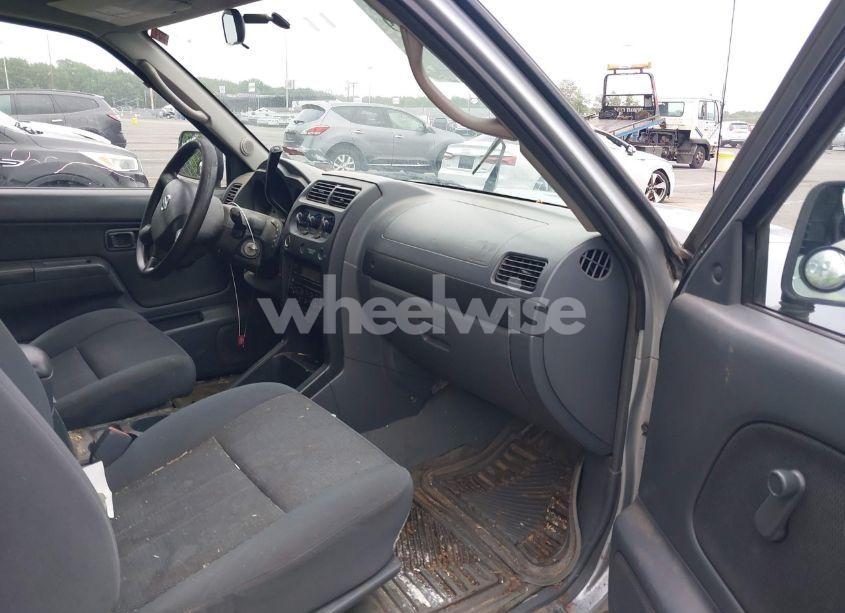 Photo 5 of 2002 Nissan Frontier XE (VIN 1N6DD26S52C390845)