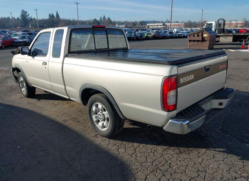 Photo 3 of 1998 Nissan Frontier SE/XE (VIN 1N6DD26S5WC356944)