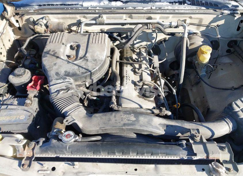 Photo 10 of 1998 Nissan Frontier SE/XE (VIN 1N6DD26S5WC357804)