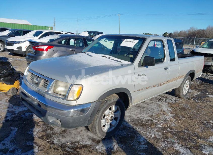 Photo 2 of 1998 Nissan Frontier SE/XE (VIN 1N6DD26S5WC357804)