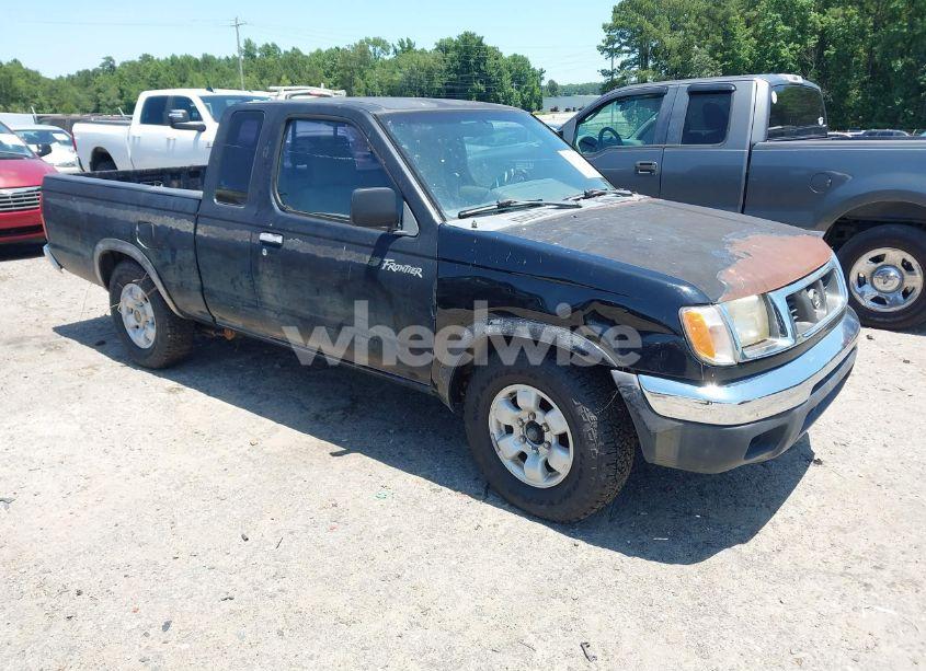 1998 Nissan Frontier SE/XE (VIN 1N6DD26S5WC385179) main photo