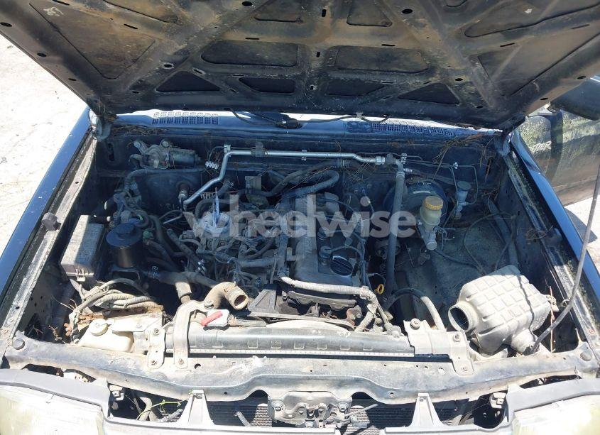 Photo 10 of 1998 Nissan Frontier SE/XE (VIN 1N6DD26S5WC385179)