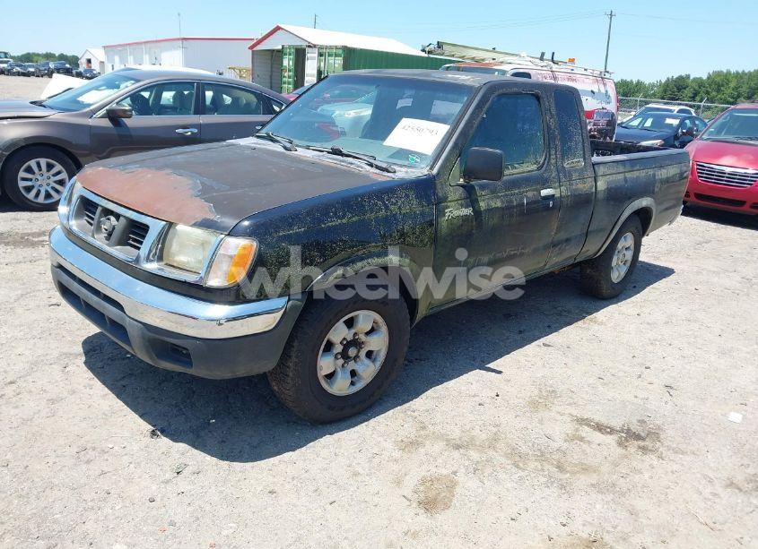 Photo 2 of 1998 Nissan Frontier SE/XE (VIN 1N6DD26S5WC385179)