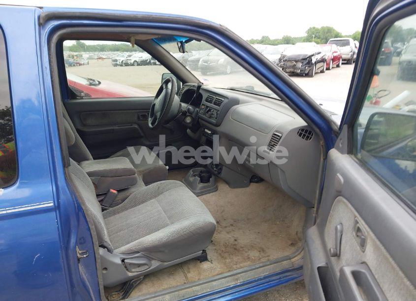 Photo 5 of 1999 Nissan Frontier SE/XE (VIN 1N6DD26S5XC319085)