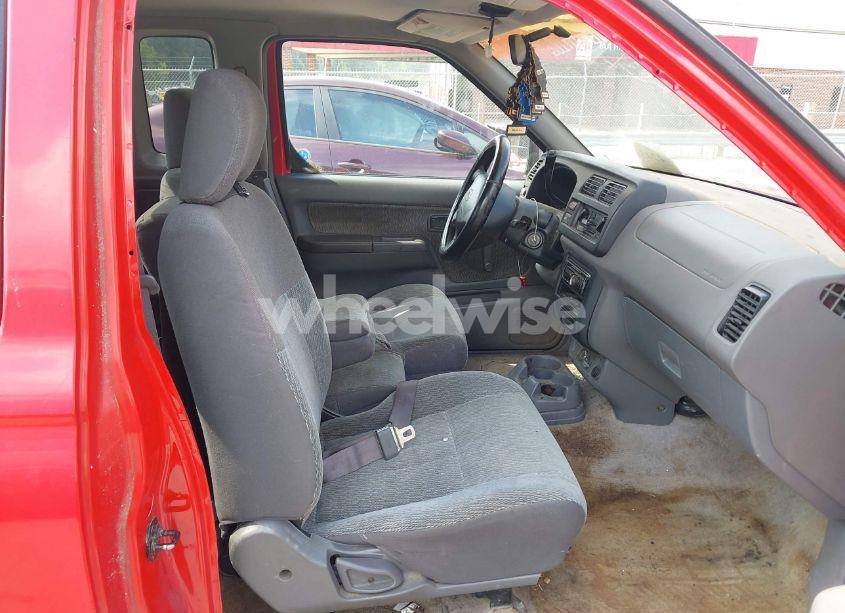 Photo 5 of 1999 Nissan Frontier SE/XE (VIN 1N6DD26S5XC342429)