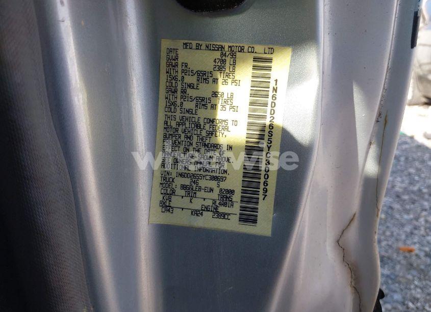 Photo 9 of 2000 Nissan Frontier XE (VIN 1N6DD26S5YC300697)