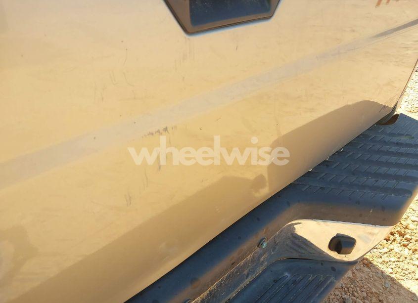 Photo 13 of 2000 Nissan Frontier XE (VIN 1N6DD26S5YC356106)