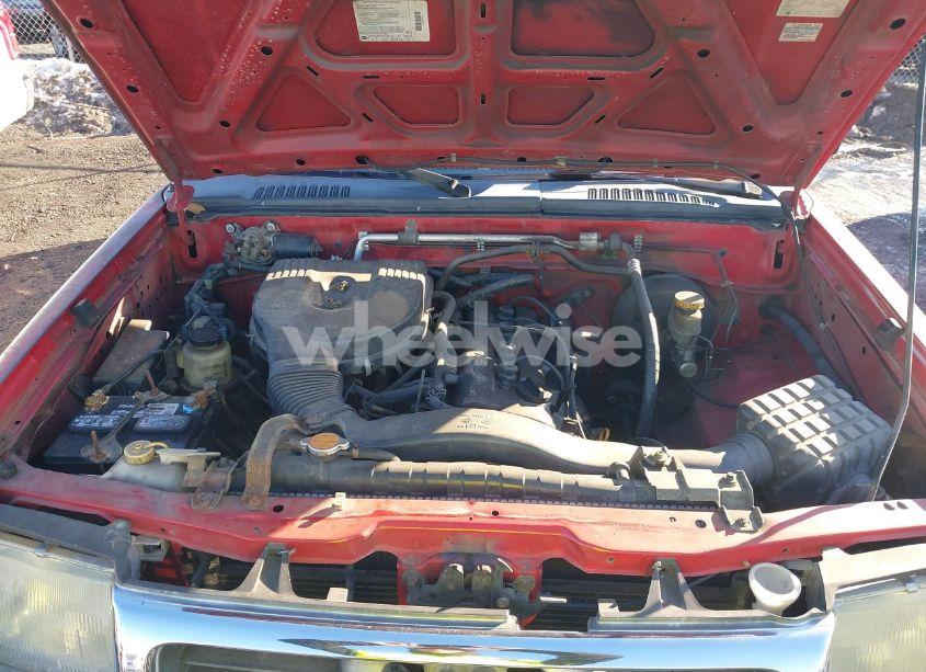 Photo 10 of 2000 Nissan Frontier XE (VIN 1N6DD26S5YC406311)