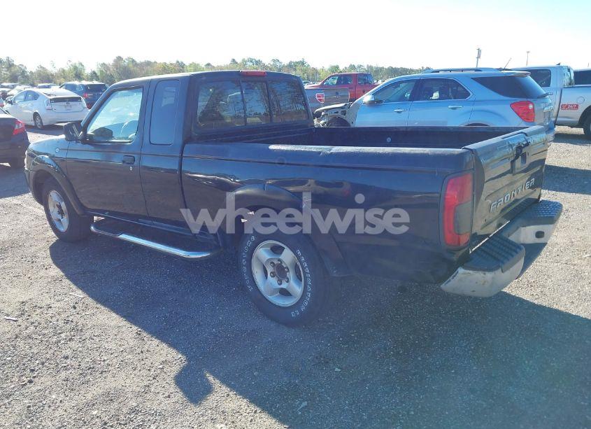 Photo 3 of 2001 Nissan Frontier XE (VIN 1N6DD26S61C401950)