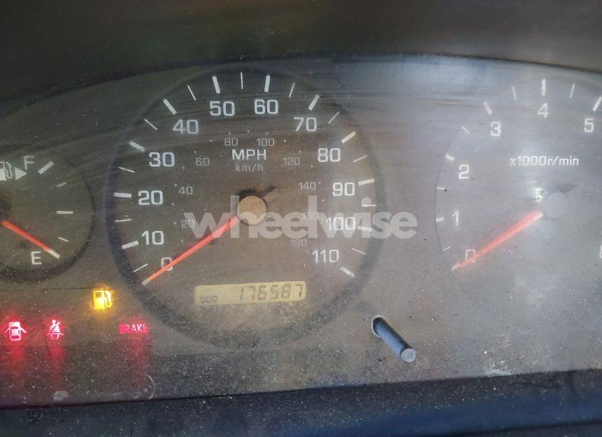Photo 7 of 2001 Nissan Frontier XE (VIN 1N6DD26S61C401950)