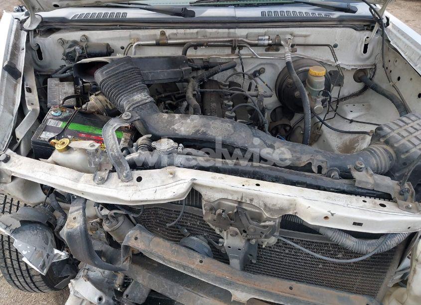 Photo 10 of 2002 Nissan Frontier XE (VIN 1N6DD26S62C314034)