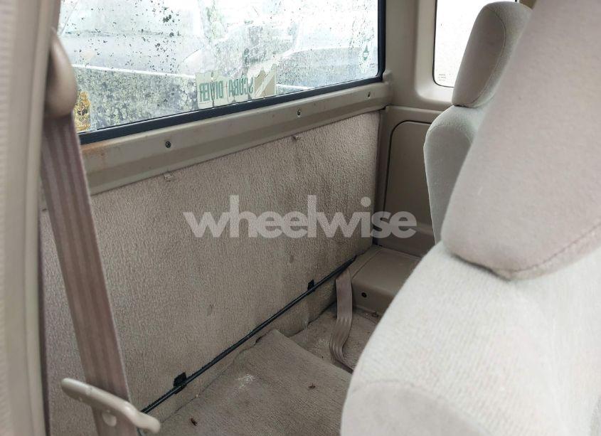 Photo 8 of 1998 Nissan Frontier SE/XE (VIN 1N6DD26S6WC353583)