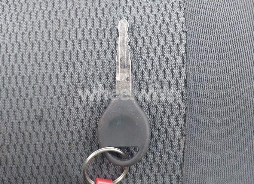 Photo 11 of 2001 Nissan Frontier XE (VIN 1N6DD26S71C303171)