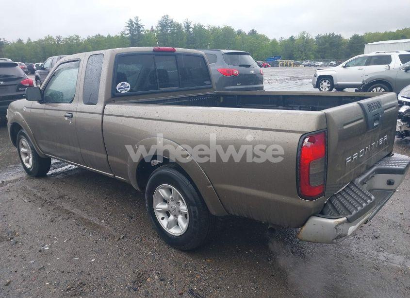 Photo 3 of 2001 Nissan Frontier XE (VIN 1N6DD26S71C303171)