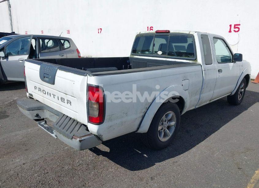Photo 4 of 2001 Nissan Frontier XE (VIN 1N6DD26S71C317295)