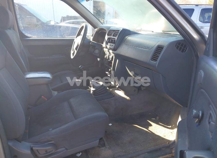 Photo 5 of 2001 Nissan Frontier XE (VIN 1N6DD26S71C320441)