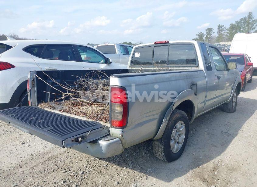 Photo 4 of 2001 Nissan Frontier XE (VIN 1N6DD26S71C333206)