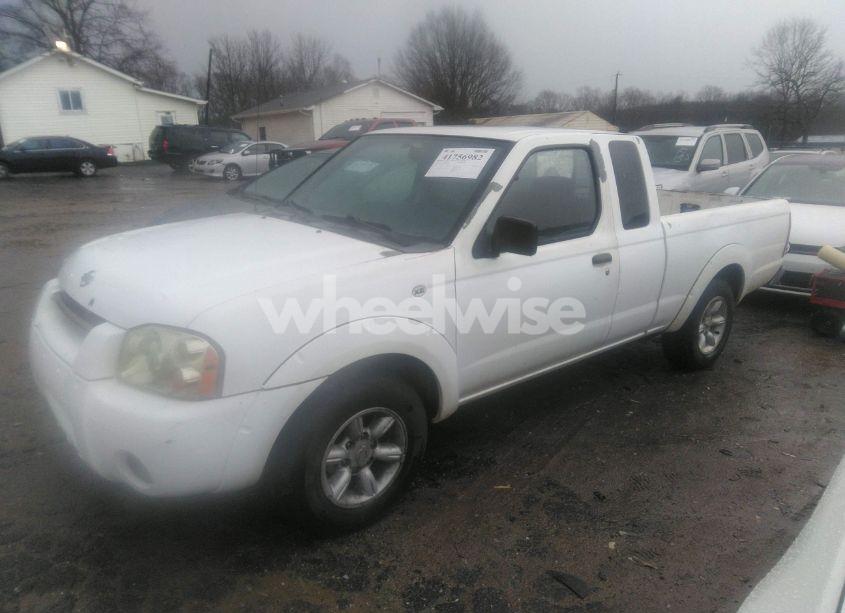 Photo 2 of 2001 Nissan Frontier XE (VIN 1N6DD26S71C376413)