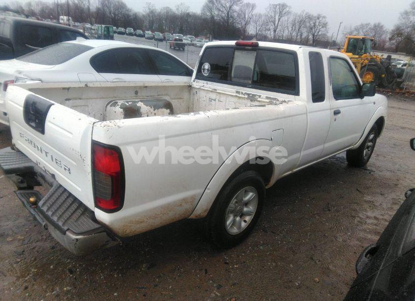 Photo 4 of 2001 Nissan Frontier XE (VIN 1N6DD26S71C376413)