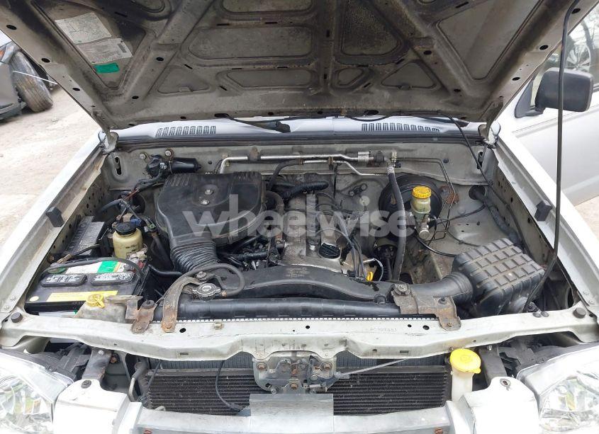 Photo 10 of 2002 Nissan Frontier XE (VIN 1N6DD26S72C307951)