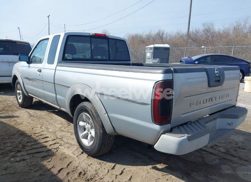 Photo 3 of 2002 Nissan Frontier XE (VIN 1N6DD26S72C364828)