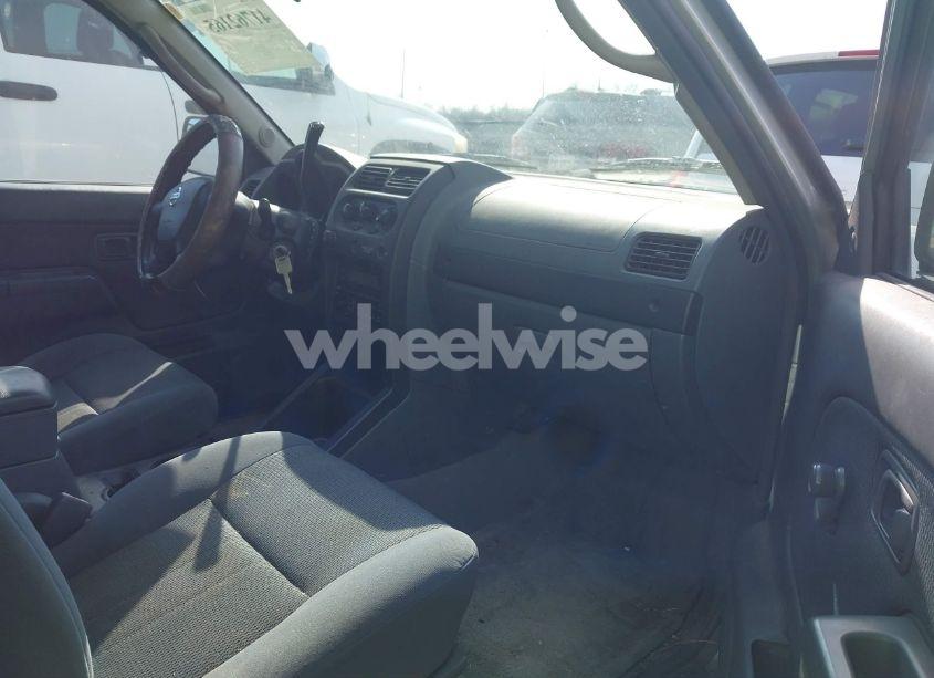 Photo 5 of 2002 Nissan Frontier XE (VIN 1N6DD26S72C364828)