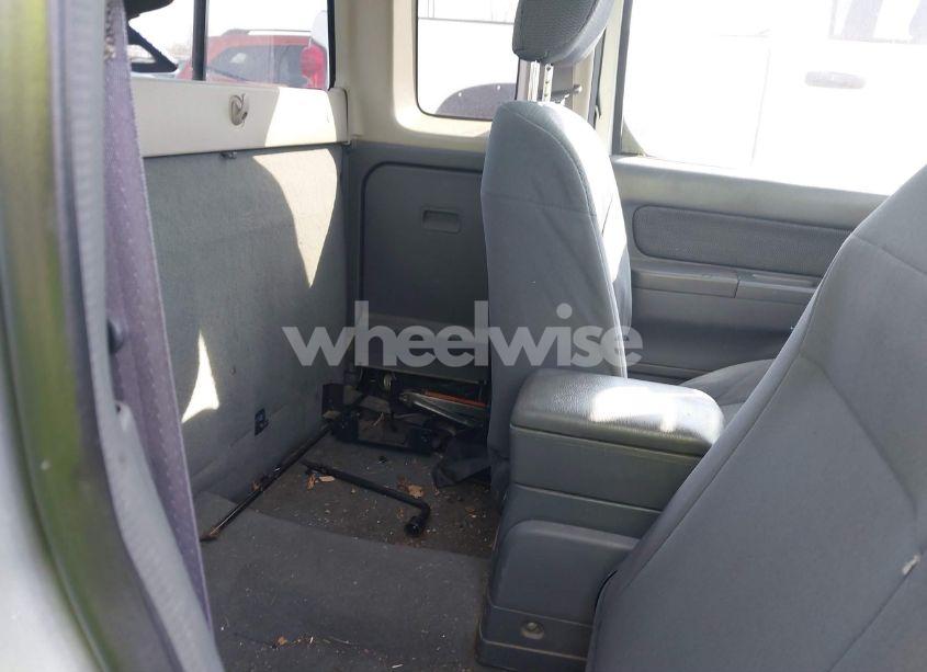 Photo 8 of 2002 Nissan Frontier XE (VIN 1N6DD26S72C364828)