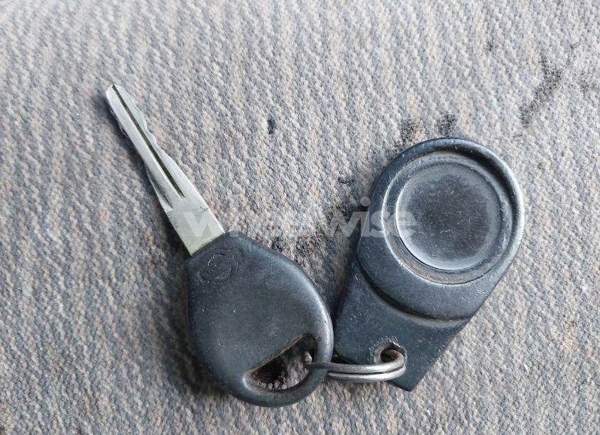 Photo 11 of 2000 Nissan Frontier XE (VIN 1N6DD26S7YC364708)