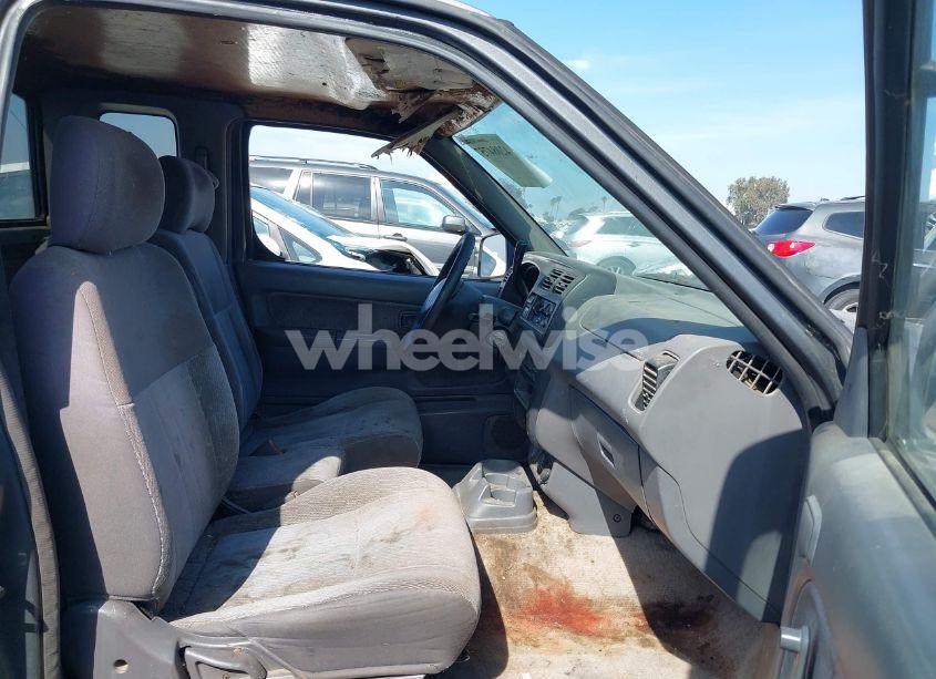 Photo 5 of 2000 Nissan Frontier XE (VIN 1N6DD26S7YC364708)