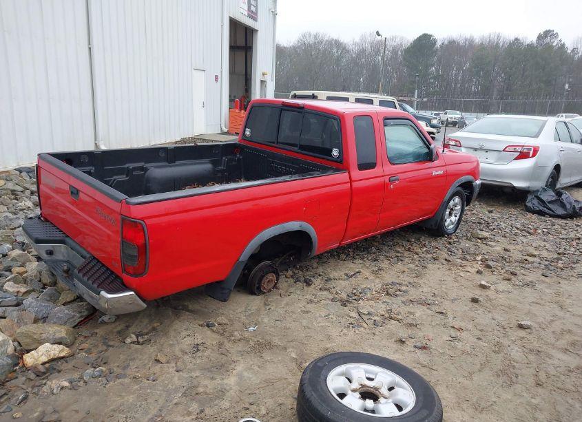 Photo 4 of 2000 Nissan Frontier XE (VIN 1N6DD26S7YC387180)