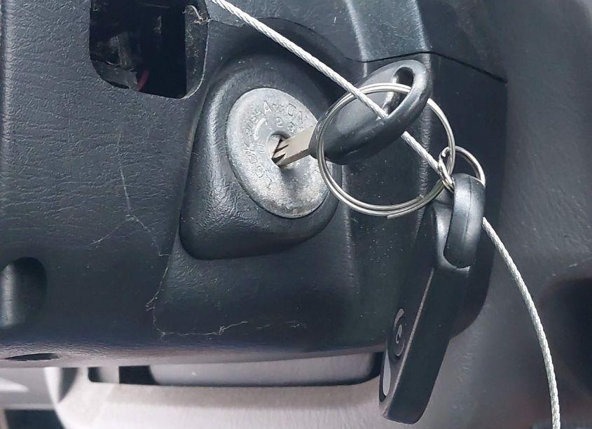 Photo 11 of 2000 Nissan Frontier XE (VIN 1N6DD26S7YC419240)