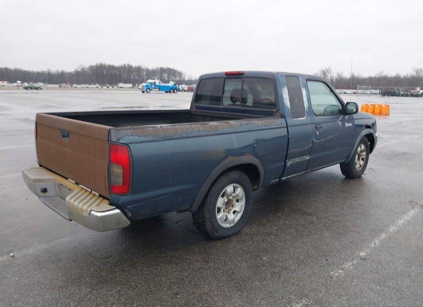 Photo 4 of 2000 Nissan Frontier XE (VIN 1N6DD26S7YC419240)