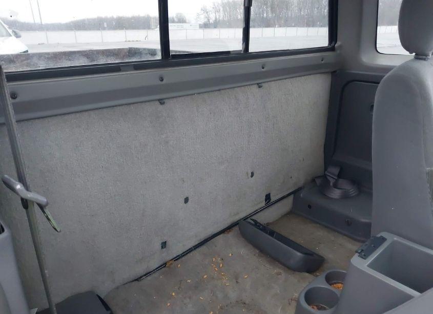 Photo 8 of 2000 Nissan Frontier XE (VIN 1N6DD26S7YC419240)