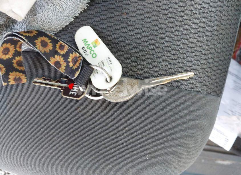 Photo 11 of 2001 Nissan Frontier XE (VIN 1N6DD26S81C334753)