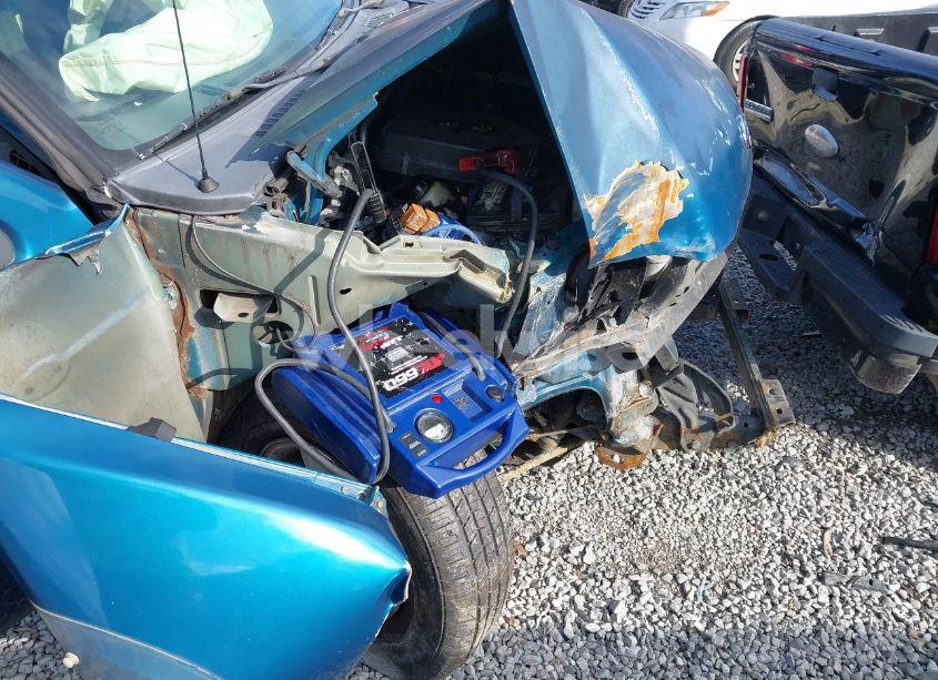 Photo 6 of 2001 Nissan Frontier XE (VIN 1N6DD26S81C334753)