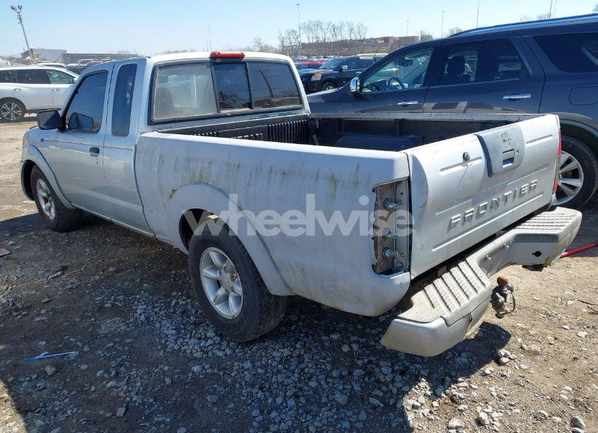 Photo 3 of 2001 Nissan Frontier XE (VIN 1N6DD26S81C366568)