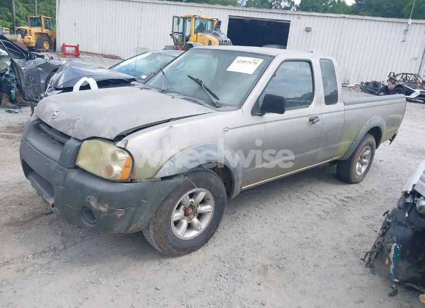 Photo 2 of 2002 Nissan Frontier XE (VIN 1N6DD26S82C365521)