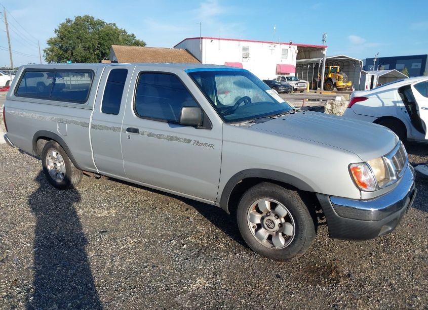 1998 Nissan Frontier SE/XE (VIN 1N6DD26S8WC350443) main photo