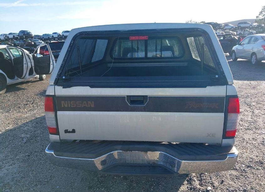 Photo 16 of 1998 Nissan Frontier SE/XE (VIN 1N6DD26S8WC350443)
