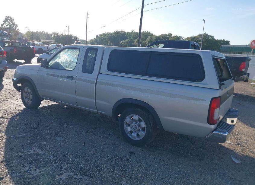 Photo 3 of 1998 Nissan Frontier SE/XE (VIN 1N6DD26S8WC350443)