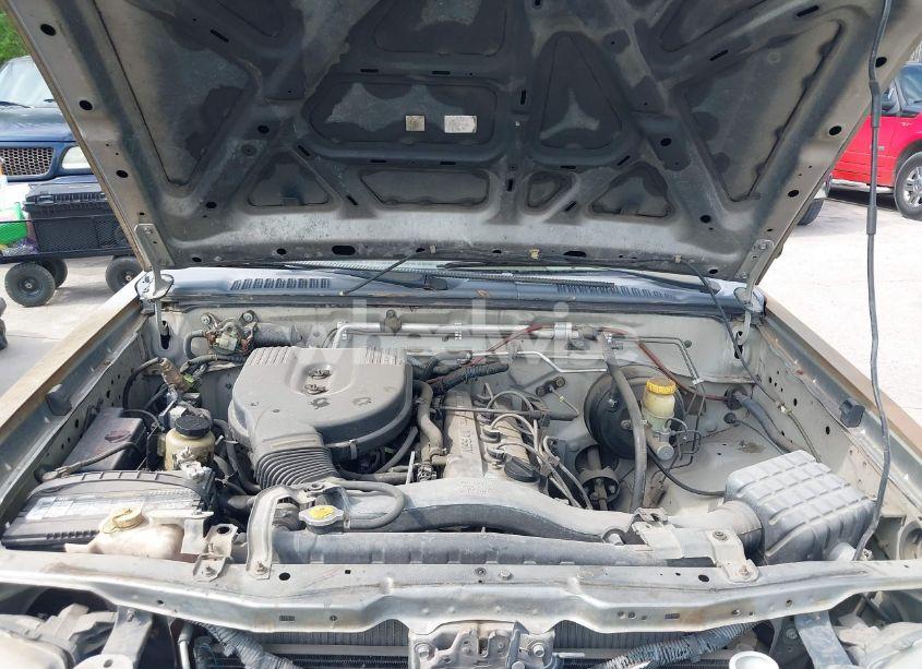 Photo 10 of 2000 Nissan Frontier XE (VIN 1N6DD26S8YC425340)