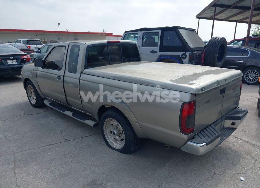 Photo 3 of 2000 Nissan Frontier XE (VIN 1N6DD26S8YC425340)