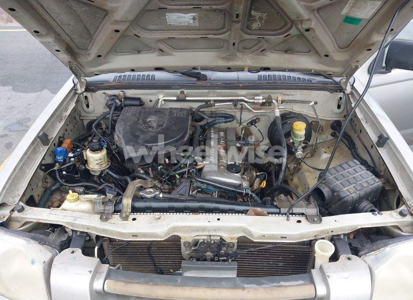 Photo 10 of 2001 Nissan Frontier XE (VIN 1N6DD26S91C343641)