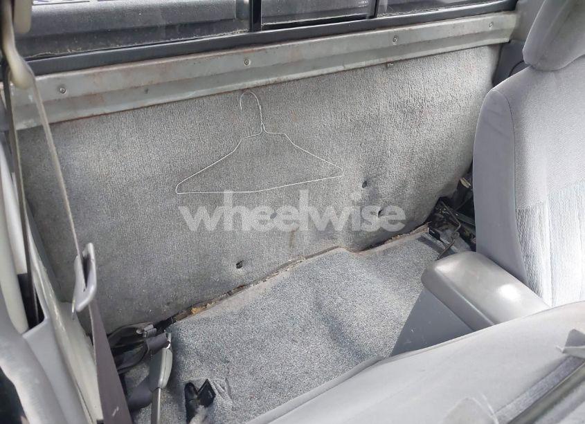 Photo 8 of 1998 Nissan Frontier SE/XE (VIN 1N6DD26S9WC362472)