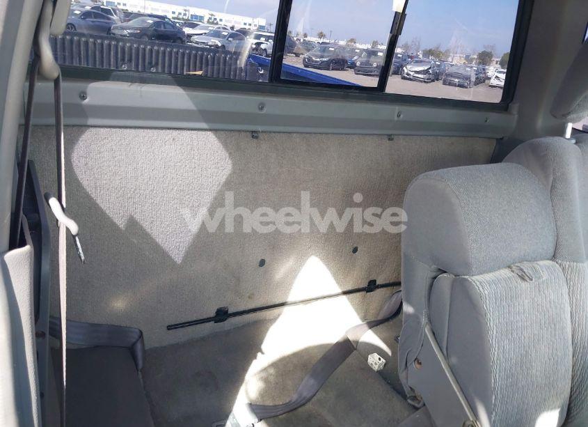 Photo 8 of 1999 Nissan Frontier 2WD SE/XE (VIN 1N6DD26S9XC326007)