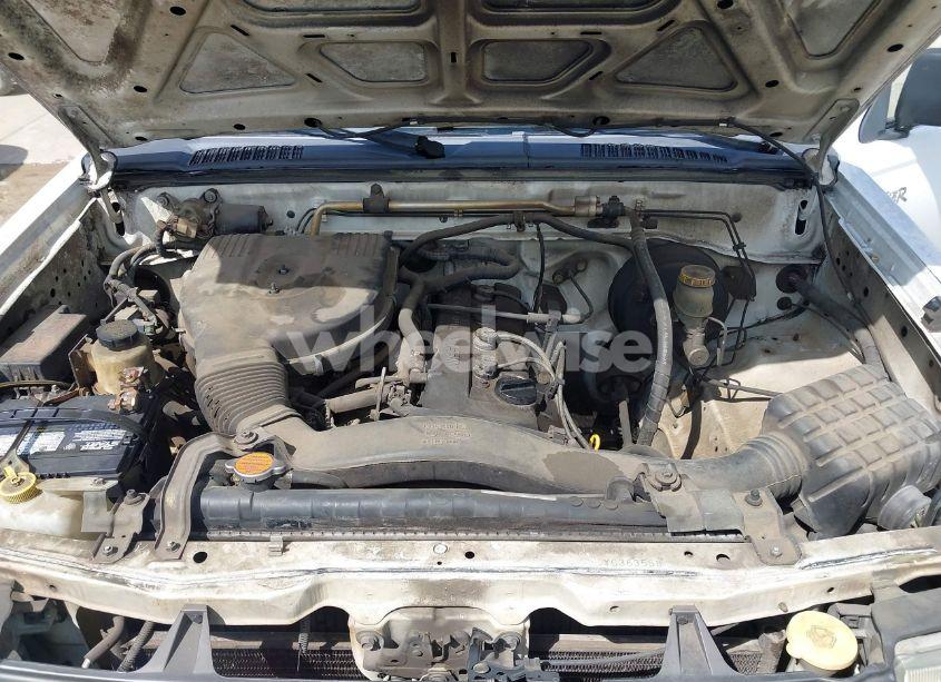 Photo 10 of 2000 Nissan Frontier XE (VIN 1N6DD26S9YC363558)