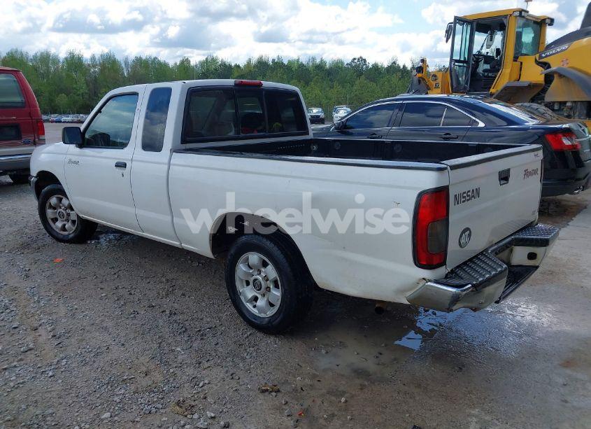 Photo 3 of 2000 Nissan Frontier XE (VIN 1N6DD26S9YC363558)