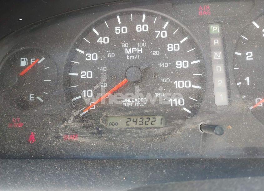 Photo 7 of 2000 Nissan Frontier XE (VIN 1N6DD26S9YC363558)